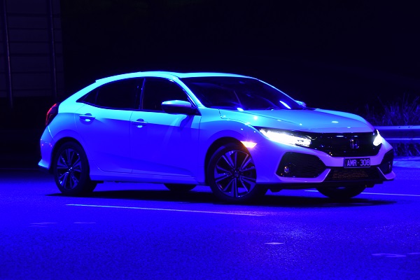 Honda Civic at EastLink toll point 4 600w
